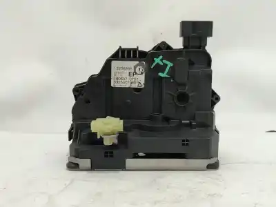 Pezzo di ricambio per auto di seconda mano Serratura Porta Posteriore Sinistra per OPEL CORSA D (S07) 1.3 CDTI (L08, L68) Riferimenti OEM IAM 13258265  