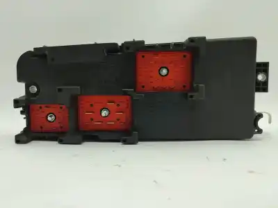 Second-hand car spare part fuse box unit for opel vectra c gts (z02) 2.2 dti 16v (f68) oem iam references 13165970  
