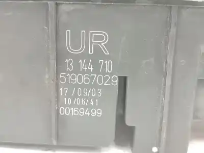 Second-hand car spare part fuse box unit for opel vectra c gts (z02) 2.2 dti 16v (f68) oem iam references 13165970  
