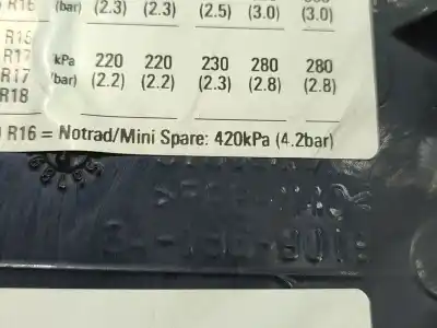 Pezzo di ricambio per auto di seconda mano tappo esterno del carburante per opel vectra c gts (z02) 2.2 dti 16v (f68) riferimenti oem iam 341869019  