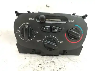 Second-hand car spare part heating / air conditioning control panel for peugeot 206 fastback (2a/c) 1.6 16v oem iam references 1068701