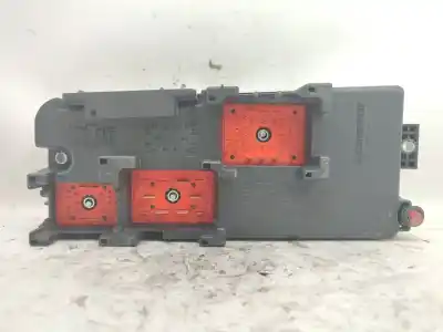 Peça sobressalente para automóvel em segunda mão caixa de fusíveis e relés por opel vectra c gts (z02) 1.9 cdti (f68) referências oem iam 13240247  