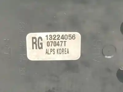 Pezzo di ricambio per auto di seconda mano interruttore alzacristalli anteriore sinistro per opel vectra c gts (z02) 1.9 cdti (f68) riferimenti oem iam 13227048  