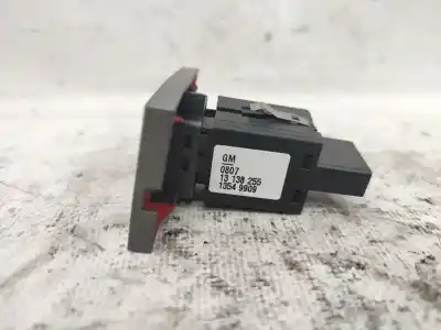 Second-hand car spare part hazard warning lights for opel vectra c gts (z02) 1.9 cdti (f68) oem iam references 13138255  