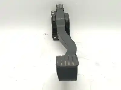 Second-hand car spare part accelerator pedal for peugeot 307 break (3e) 2.0 hdi 110 oem iam references 9646702180