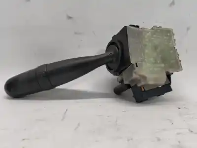 Pezzo di ricambio per auto di seconda mano comando pulito per toyota corolla (_e12_) 2.0 d-4d (cde120r_, cde120l_) riferimenti oem iam 173647  