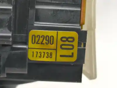 Pezzo di ricambio per auto di seconda mano comando pulito per toyota corolla (_e12_) 2.0 d-4d (cde120r_, cde120l_) riferimenti oem iam 173647  