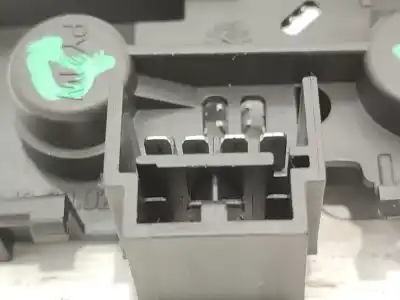 Gebrauchtes Autoersatzteil lampenhalter zum fiat stilo multi wagon (192_) 1.9 jtd oem-iam-referenzen 28192002  