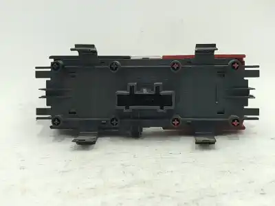 Second-hand car spare part hazard warning lights for renault megane ii (bm0/1_, cm0/1_) 1.5 dci (bm02, bm13, bm2a, cm02, cm13) oem iam references 8200095493  