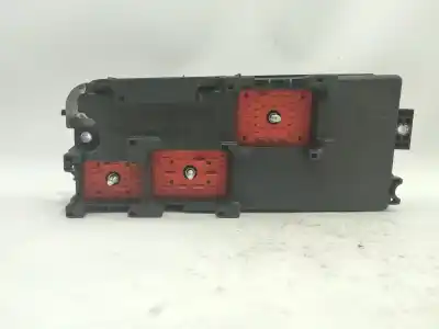 Second-hand car spare part fuse box unit for opel vectra c gts (z02) 1.9 cdti (f68) oem iam references 13205804  
