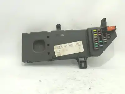 Second-hand car spare part fuse box unit for opel vectra c gts (z02) 1.9 cdti (f68) oem iam references 13193588  