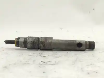 Second-hand car spare part injector for renault megane i classic (la0/1_) 1.9 dti (la08, la0n) oem iam references 7700875036  