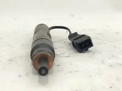 Second-hand car spare part injector for renault megane i classic (la0/1_) 1.9 dti (la08, la0n) oem iam references 7700875035