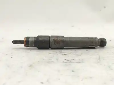 Second-hand car spare part INJECTOR for RENAULT MEGANE I CLASSIC (LA0/1_) 1.9 DTI (LA08, LA0N) OEM IAM references 7700875036  