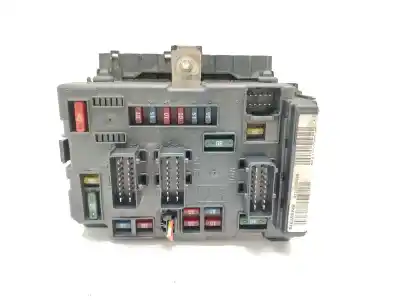 Peça sobressalente para automóvel em segunda mão caixa de fusíveis e relés por citroen c5 i (dc_) 2.0 16v (dcrfnc, dcrfnf) referências oem iam 964125798000