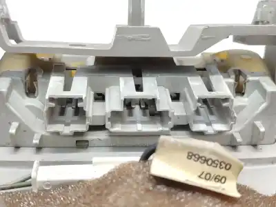 Peça sobressalente para automóvel em segunda mão luz interior por citroen c5 ii (rc_) 2.0 hdi (rcrhrh) referências oem iam 6362n2   Peça sobressalente para automóvel em segunda mão luz interior por citroen c5 ii (rc_) 2.0 hdi (rcrhrh) referências oem iam 6362n2