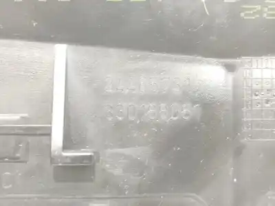 Автозапчастина б/у аераційна решіта для opel astra h (a04) 1.7 cdti (l48) посилання на oem iam 24465731  