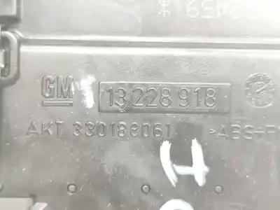 Автозапчасти б/у аэрационная решетка за opel astra h (a04) 1.7 cdti (l48) ссылки oem iam 13228918  