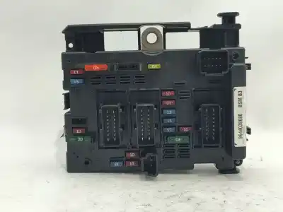 Peça sobressalente para automóvel em segunda mão caixa de fusíveis e relés por peugeot 307 break (3e) 2.0 hdi 110 referências oem iam 9644038680