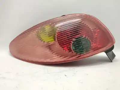 Peça sobressalente para automóvel em segunda mão farolim traseiro esquerdo por peugeot 206 fastback (2a/c) 1.4 i referências oem iam 6350s0
