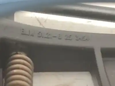 Peça sobressalente para automóvel em segunda mão puxador exterior frente direito por bmw 3 (e46) 320 d referências oem iam 51218216126  51218253454
