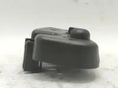 Second-hand car spare part lampholder for bmw 3 (e46) 320 d oem iam references 230570r  