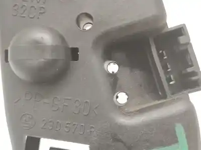 Second-hand car spare part lampholder for bmw 3 (e46) 320 d oem iam references 230570r  