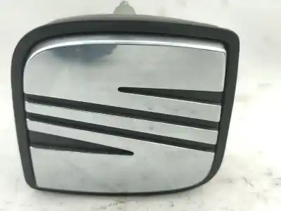 Second-hand car spare part tailgate back door handle for seat ibiza iii (6l1) 1.9 sdi oem iam references 6l6827573b