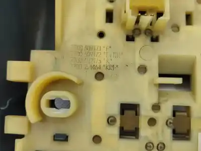 Peça sobressalente para automóvel em segunda mão luz interior por renault kangoo express (fc0/1_) d 65 1.9 (fc0e, fc02, fc0j, fc0n) referências oem iam 7700309171  