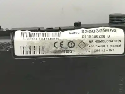 Автозапчастина б/у реле/запоперівник для renault megane ii (bm0/1_, cm0/1_) 1.4 16v (bm0b, cm0b) посилання на oem iam 8200311528  