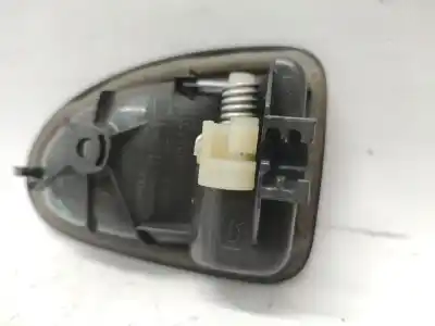 Gebrauchtes Autoersatzteil innerer griff vorne links zum renault scénic i monospace (ja0/1_, fa0_) 1.9 dti (ja0n) oem-iam-referenzen 7700415974  7700415974