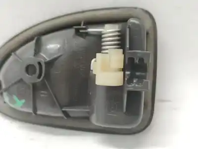 Pièce détachée automobile d'occasion poignée intérieure arrière gauche pour renault scénic i monospace (ja0/1_, fa0_) 1.9 dti (ja0n) références oem iam 7700415974  7700415974