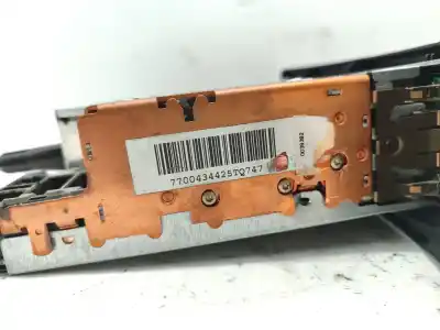 Tweedehands auto-onderdeel audiosysteem / radio-cd voor renault scénic i monospace (ja0/1_, fa0_) 1.9 dti (ja0n) oem iam-referenties 7700434425  22dc27962p