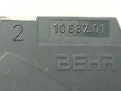 Pezzo di ricambio per auto di seconda mano controllo riscaldamento / aria condizionata per peugeot 206 fastback (2a/c) 1.4 i riferimenti oem iam 64138 1068701 