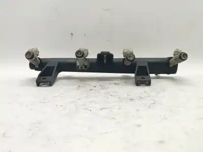 Автозапчастина б/у рампа инжектора для peugeot 206 fastback (2a/c) 1.4 i посилання на oem iam 198542