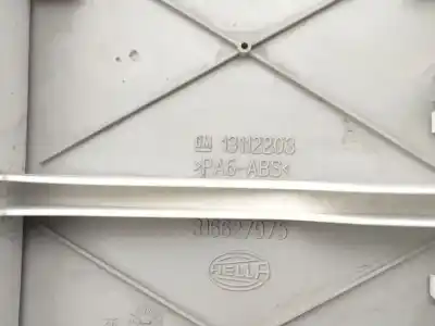 Автозапчастина б/у внутрішне світло для opel astra h (a04) 1.4 (l48) посилання на oem iam 13111825  13111824