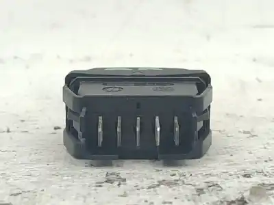 Second-hand car spare part right front power window switch for citroen xsara (n1) 1.6 i oem iam references 7588ek  