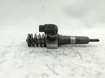 Second-hand car spare part injector for volkswagen passat b6 (3c2) 2.0 tdi 16v oem iam references 000130073sx