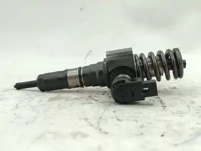 Second-hand car spare part injector for volkswagen passat b6 (3c2) 2.0 tdi 16v oem iam references 000130073sx