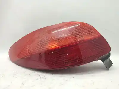 Peça sobressalente para automóvel em segunda mão Farolim Traseiro Esquerdo por PEUGEOT 206 FASTBACK (2A/C) 1.4 I Referências OEM IAM 6350P1  085501921L
