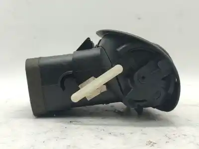 Автозапчасти б/у аэрационная решетка за peugeot 206 fastback (2a/c) 1.4 i ссылки oem iam 8264s3  9632184877