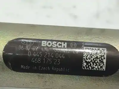 Peça sobressalente para automóvel em segunda mão régua / rampa de injetores por opel combo tour 1.7 cdti 16v referências oem iam 93192593  46817523