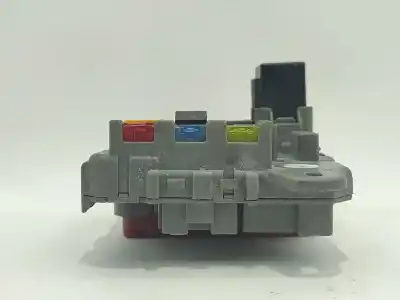 Second-hand car spare part fuse box unit for rover 200 ii fastback (rf) 220 d/sd oem iam references ywc104500  ywc104500