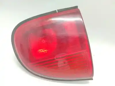Pièce détachée automobile d'occasion feu arrière droit intérieur pour ford escort vi sedán (gal, afl) 1.6 i 16v références oem iam 93ag15k258