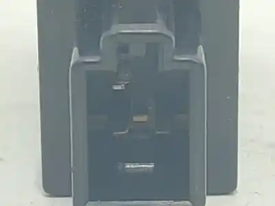 Peça sobressalente para automóvel em segunda mão trocar por kia rio i hatchback (dc) 1.3 referências oem iam   