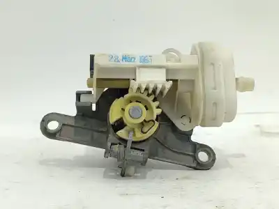 Peça sobressalente para automóvel em segunda mão puxador exterior de mala por audi a4 b5 (8d2) 1.9 tdi referências oem iam 8d0862055  8d0862055