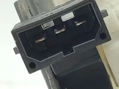 Peça sobressalente para automóvel em segunda mão puxador exterior de mala por audi a4 b5 (8d2) 1.9 tdi referências oem iam 8d0862055  8d0862055