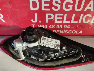 Peça sobressalente para automóvel em segunda mão farolim interior traseiro direito por opel corsa e business referências oem iam   