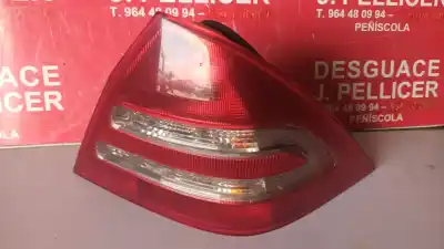 Pièce détachée automobile d'occasion FEU ARRIÈRE DROIT pour MERCEDES CLASE C (W203) BERLINA 220 CDI (203.006) 143 CV / 105 KW Références OEM IAM 2038200264R  