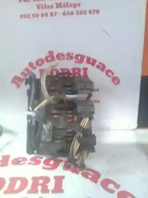 Peça sobressalente para automóvel em segunda mão caixa de fusíveis e relés por citroen c2 empresa referências oem iam 6500y3